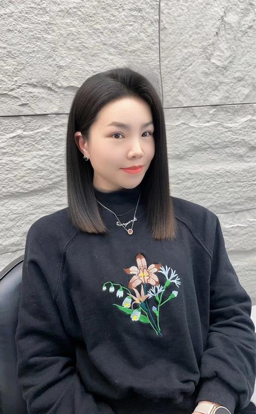 直发发型2025年最新款_短设计感强,个性发色显气质 直发发型2025年最新款_短设计感强,个性发色显气质