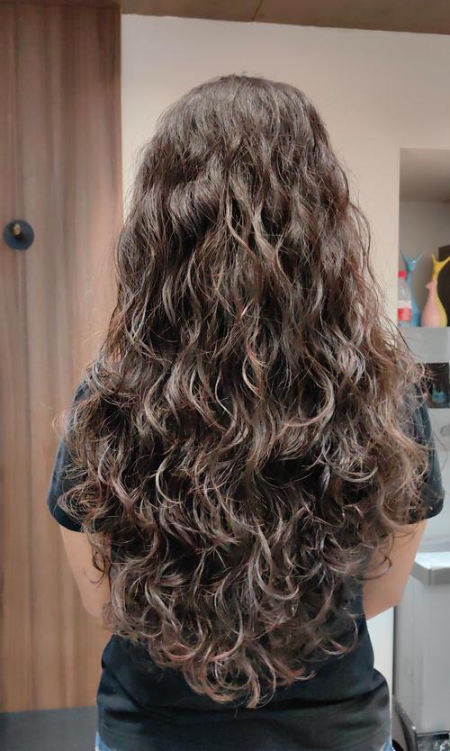 法式慵懒自然卷发_慵懒法式卷发教程,自然又优雅! 法式慵懒自然卷发_慵懒法式卷发教程,自然又优雅!