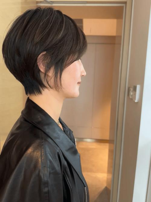 正三角脸型发型_正三角脸发型巧修饰,显和谐美 正三角脸型发型_正三角脸发型巧修饰,显和谐美