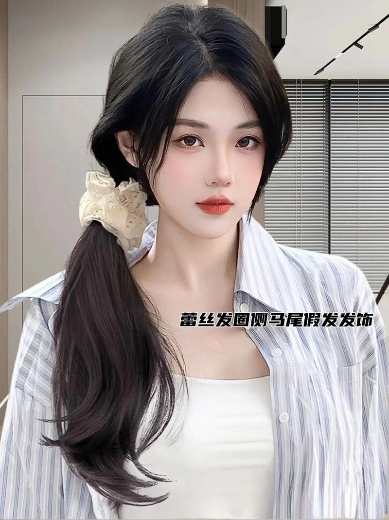 大圆脸扎什么侧马尾好看_圆脸女孩看过来!高马尾显活泼,低马尾显温婉,鱼骨辫精致! 大圆脸扎什么侧马尾好看_圆脸女孩看过来!高马尾显活泼,低马尾显温婉,鱼骨辫精致!