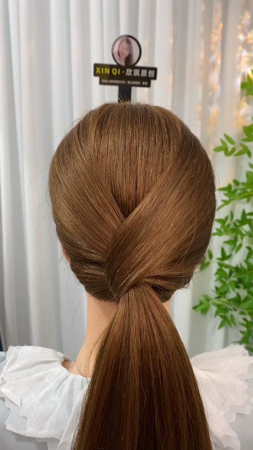 夏天扎什么发型最凉快又好看_江浙沪清爽扎发推荐，快速搞定夏日造型！