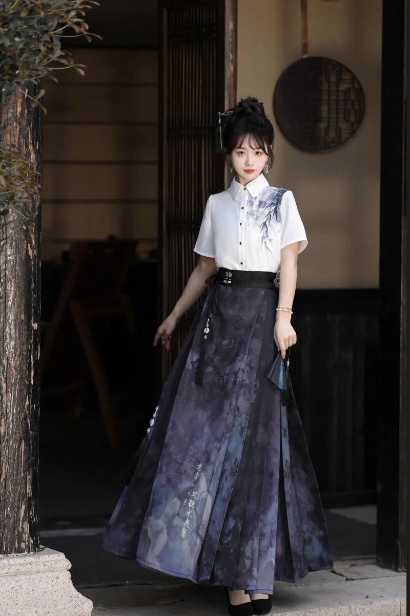 马面裙配什么上衣_马面裙百变搭配，穿出你的时尚范！