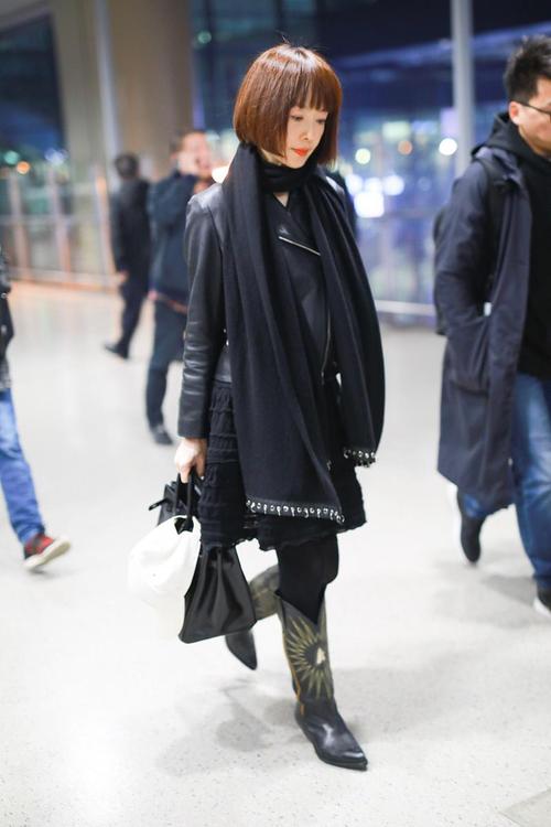 头尖适合什么发型_蓬松侧撩空气感，修饰头型显时尚