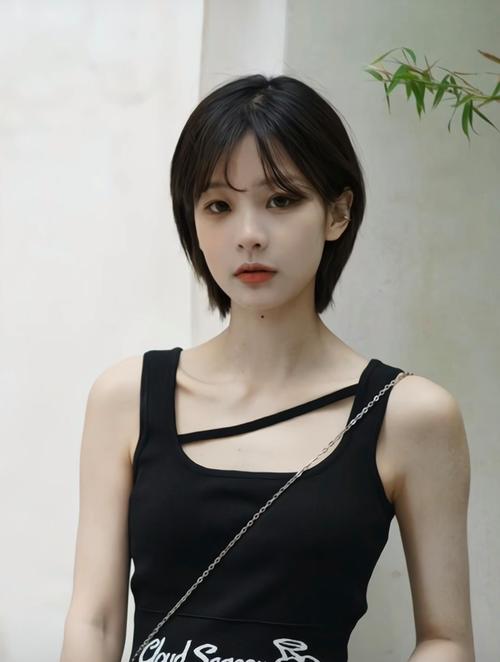 夏天凉快发型_4款男女皆宜，简单时尚！