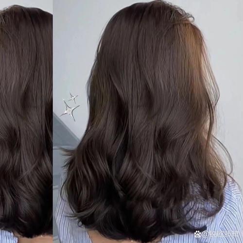 发量多适合什么发型_丰盈发量巧打理，发型显气质！