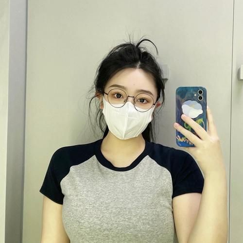 胖人适合扎马尾吗_高马尾提神，侧编发显柔美，半扎发优雅，圆形卷发活力