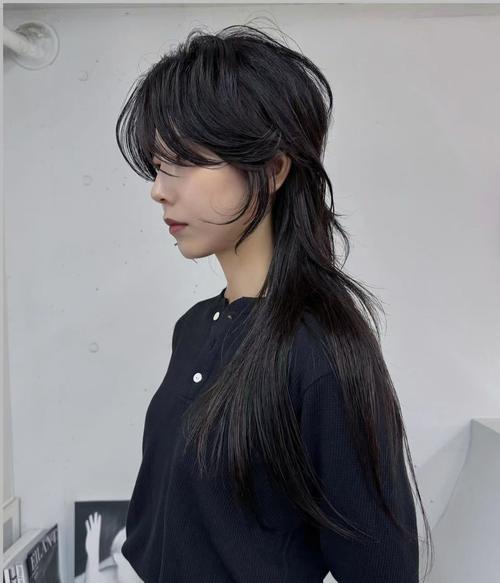 高层次发型适合什么人_高层次发型显气质,修饰脸型显蓬松 高层次发型适合什么人_高层次发型显气质,修饰脸型显蓬松