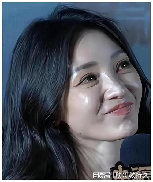 大眼袋女生化妆全过程_快速遮盖眼袋泪沟 大眼袋女生化妆全过程_快速遮盖眼袋泪沟