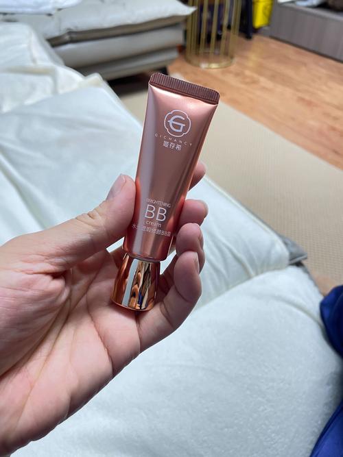 不化妆可以用bb霜吗_自然裸妆好帮手,遮瑕提亮一抹搞定 不化妆可以用bb霜吗_自然裸妆好帮手,遮瑕提亮一抹搞定