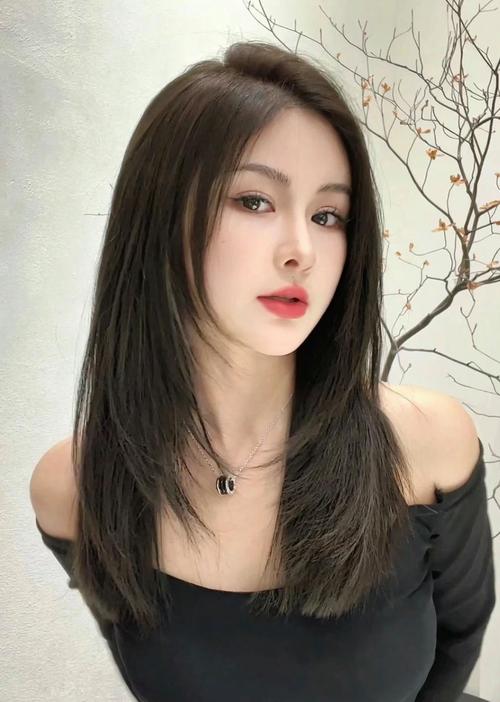 边碎发型_碎发短发男生发型流行推荐 边碎发型_碎发短发男生发型流行推荐