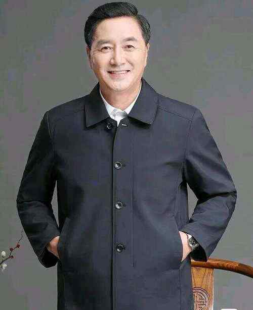 老干部发型_男士发际线后移？清爽发型拯救形象！