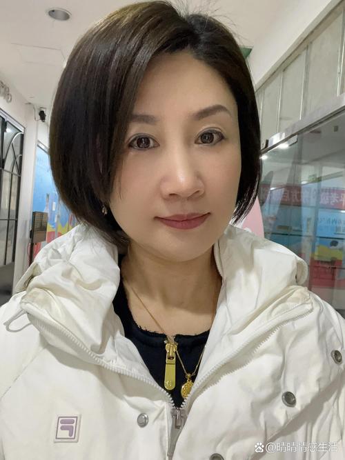 老式齐耳短发_超短齐耳短发，干练减龄显气质