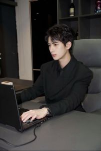 富二代一般发型很时髦_富二代发型引领潮流，展现不经意奢华