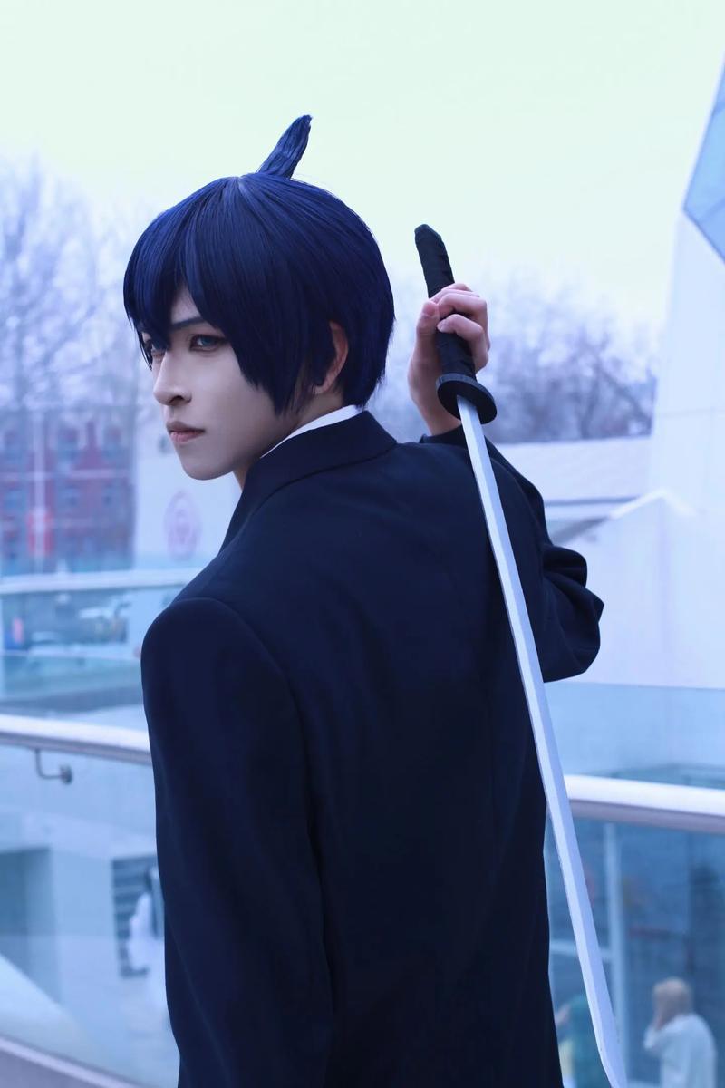 早川秋的发型是什么发型_短发加辫子的魅力