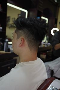 其实被称为听得懂话的发型师_李静理发手艺好，收费亲民顾客赞！