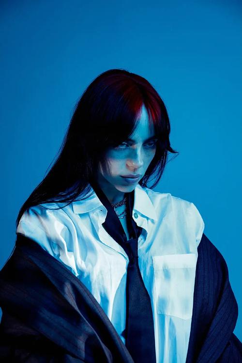 碧梨短发_碧梨新发型引热议，酷飒回归！