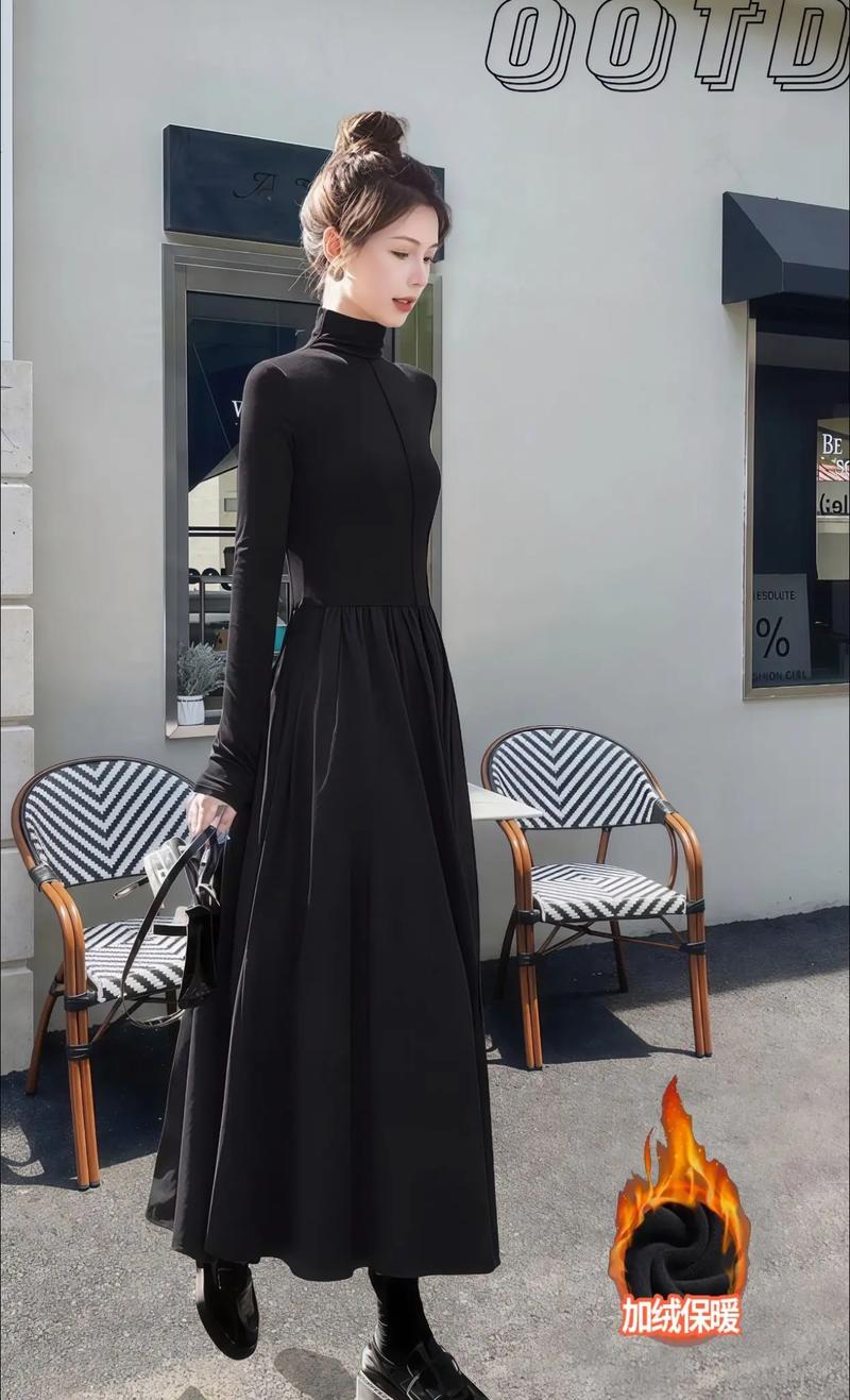 40岁女士黑色裙子配什么颜色上衣_百搭优雅，随心搭配显风格