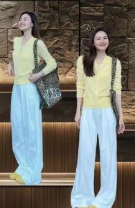 浅黄色小衫搭配什么颜色上衣_浅黄小衫搭百变，休闲通勤都好看！