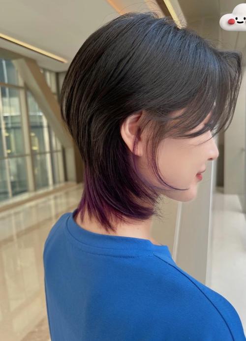 鲨鱼尾发型女_鲨鱼夹卷发器，实用又时尚，早八必备！