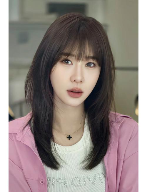 脸两侧长长的刘海叫什么_姬发式龙须刘海鬓角，看哪种适合你