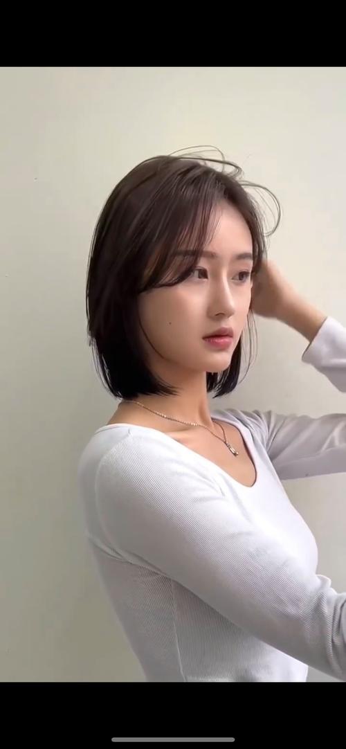 我试合什么样的发型_脸型选对发型,圆脸八字刘海,长脸内扣短发 我试合什么样的发型_脸型选对发型,圆脸八字刘海,长脸内扣短发