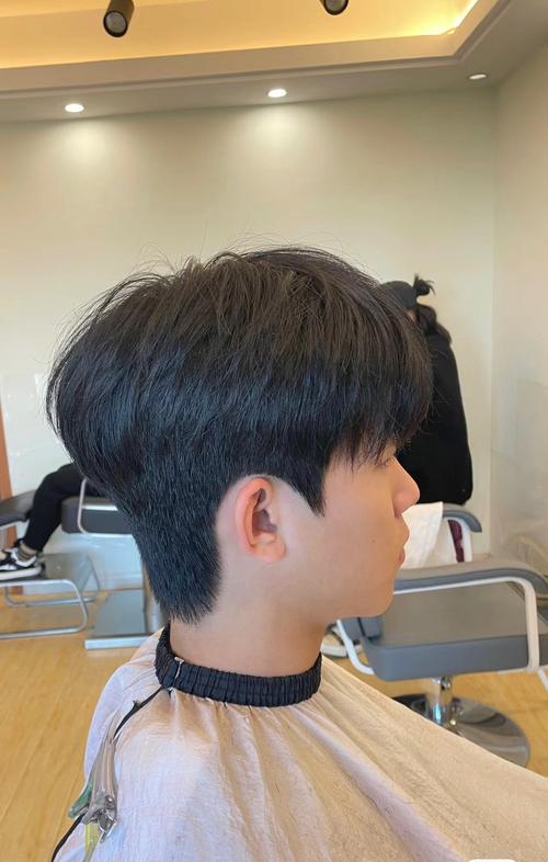 后饱满发型_亚洲后脑扁平?剪出饱满头型! 后饱满发型_亚洲后脑扁平?剪出饱满头型!