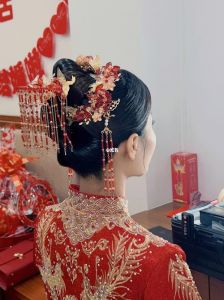 秀禾服发型搭配，显气质选对发饰！