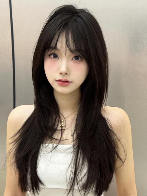 帮我换个好看的发型_秋冬流行半长发,找对发型显气质! 帮我换个好看的发型_秋冬流行半长发,找对发型显气质!