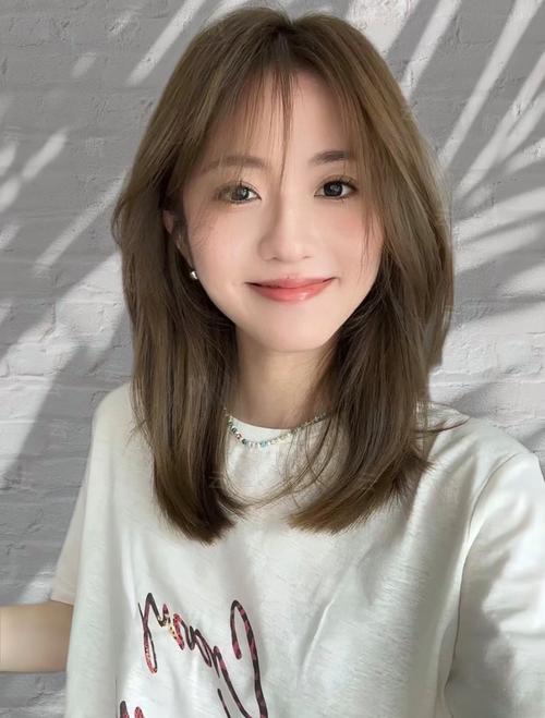 能帮我弄个好看点的发型吗_适合脸型的发型，让你更美！