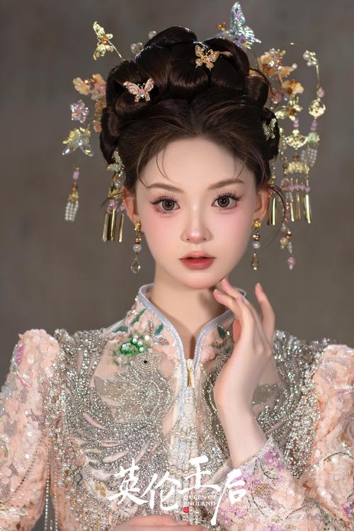 秀禾服最火三个发型_传统与现代的精致融合