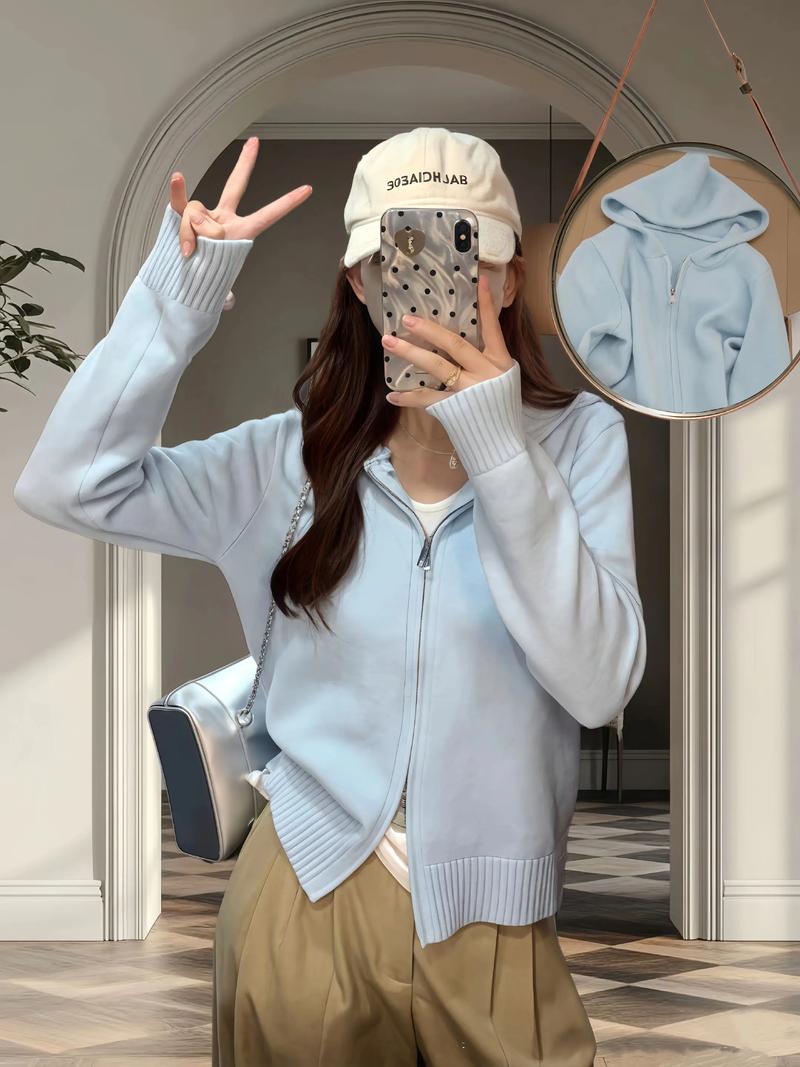 连帽拉链针织衫怎么搭配衣服_百搭实用，时尚秋冬必备