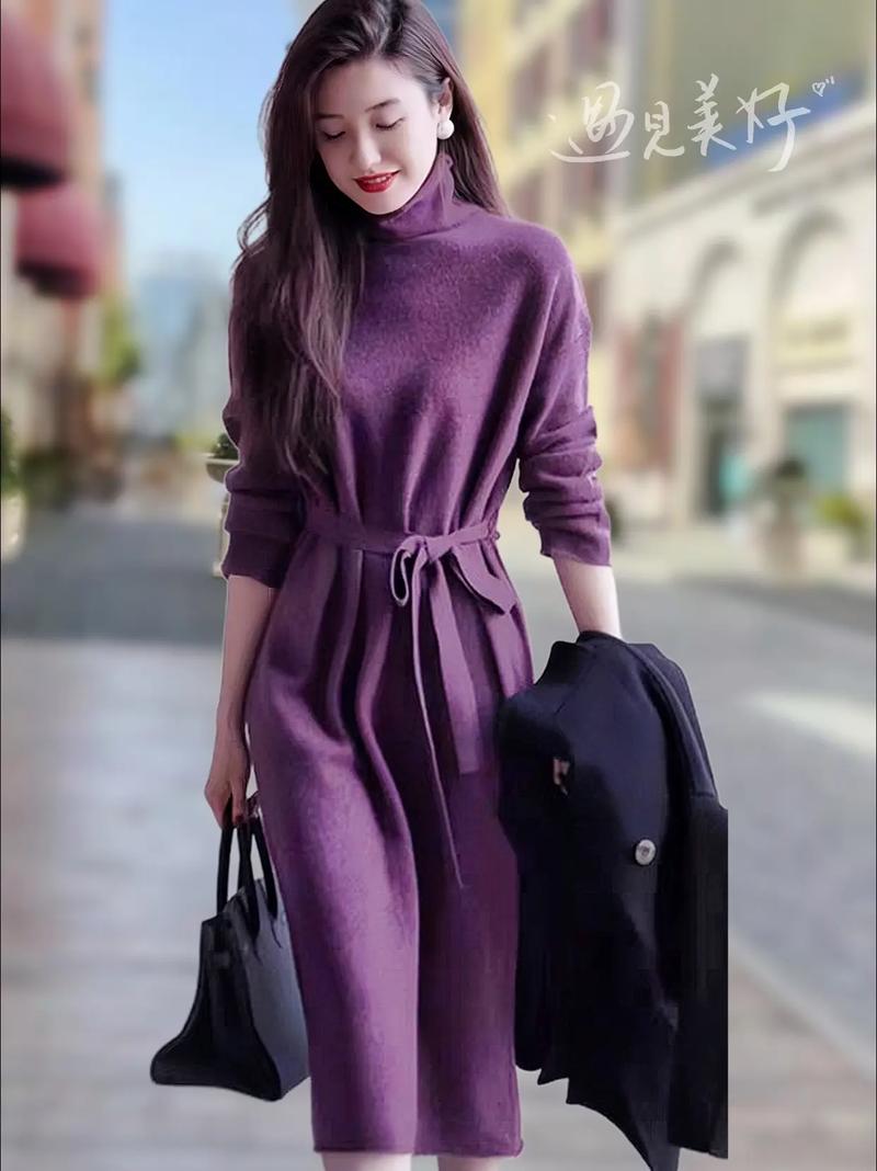 深紫色连衣裙配什么颜色外套_深紫连衣裙外套搭配技巧
