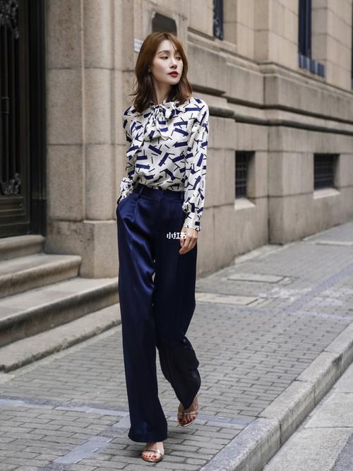 真丝衬衫搭配什么裤子_缎面真丝衬衫搭配指南，优雅时尚必备！