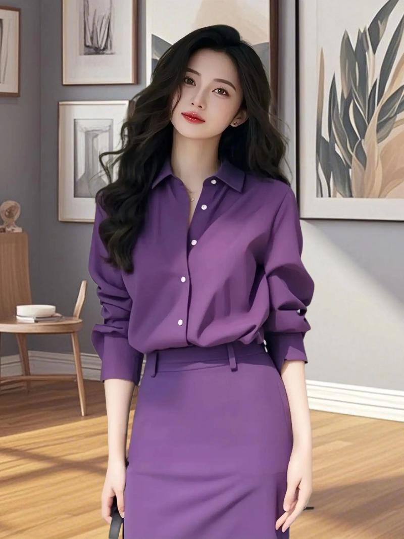 深紫色半裙配什么上衣_深紫半裙搭纯色上衣显气质,撞色更吸睛 深紫色半裙配什么上衣_深紫半裙搭纯色上衣显气质,撞色更吸睛