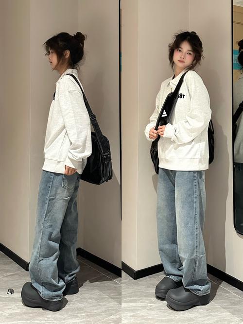 无帽卫衣搭配什么裤子_裙裤皆宜显风格