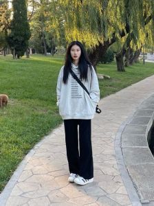 戴帽卫衣配休闲西服外套_连帽卫衣搭西装，时尚休闲又百搭！