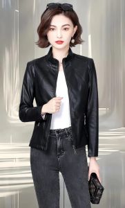 短皮衣怎么搭配下装 女_修身皮衣搭出时尚范儿