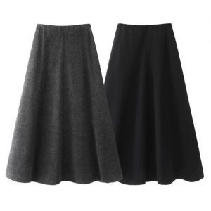 深灰色半身裙配什么颜色好看_深灰时尚，五色上衣随心搭！