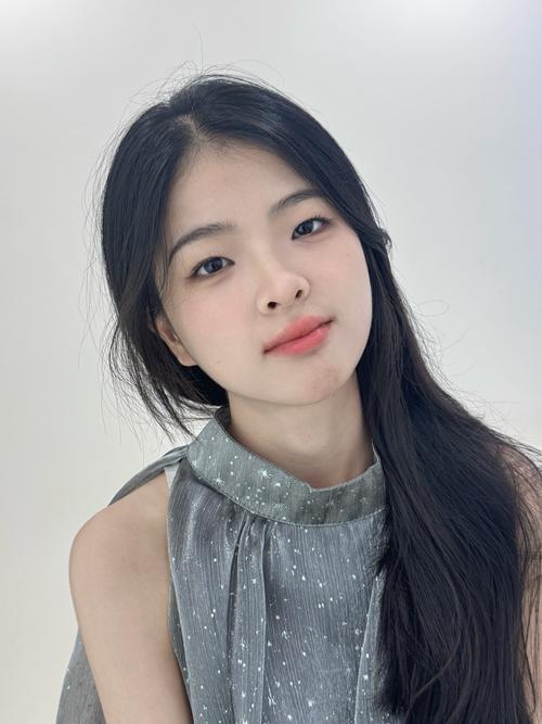 不打扮化妆却看起来有气质的女人_内在修养显气质，优雅从容自然美