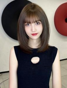 快帮我看看我适合什么发型_脸型看宽度，发型这样选！