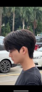 来看看男生剪完这款发型有多帅_寸头短发清爽时尚，通勤休闲皆宜