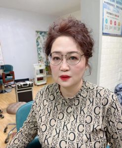 喜婆婆什么发型好看_显气质不抢镜，婚礼加分