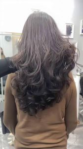 老式发廊大波浪卷发_灵动自然，百搭脸型，轻松打造慵懒优雅风！