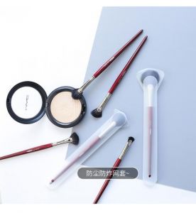 瘦鼻子的化妆工具_阴影高光巧瘦鼻，自然提亮鼻头小