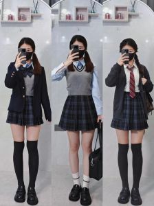 穿jk搭配什么发型好看_双马尾丸子头披肩发，修饰脸型，打造清新个性造型！