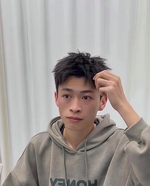 男什么发型方便好打理_百搭时尚易打理 男什么发型方便好打理_百搭时尚易打理