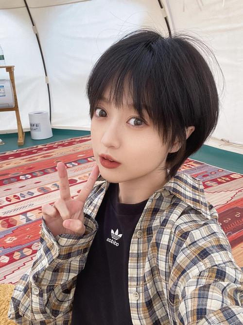 校花剪剃齐耳短发故事_三明一中20年严规女生发型,引发争议 校花剪剃齐耳短发故事_三明一中20年严规女生发型,引发争议