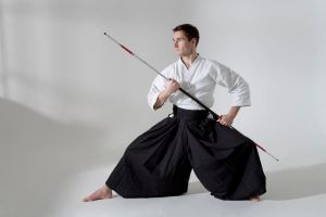 剑道基本动作九个_稳健起手式，左右腿发力，挥剑技巧