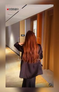 从背后酷的拍照姿势_不露脸也惊艳！拍背影的小妙招