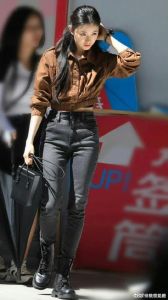 头小身子长腿是什么比例_头身比影响美貌，58是理想上下身比例